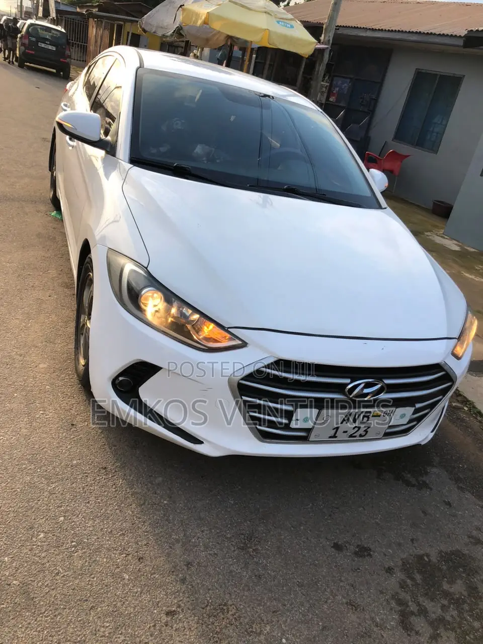 Hyundai Elantra 2018 White