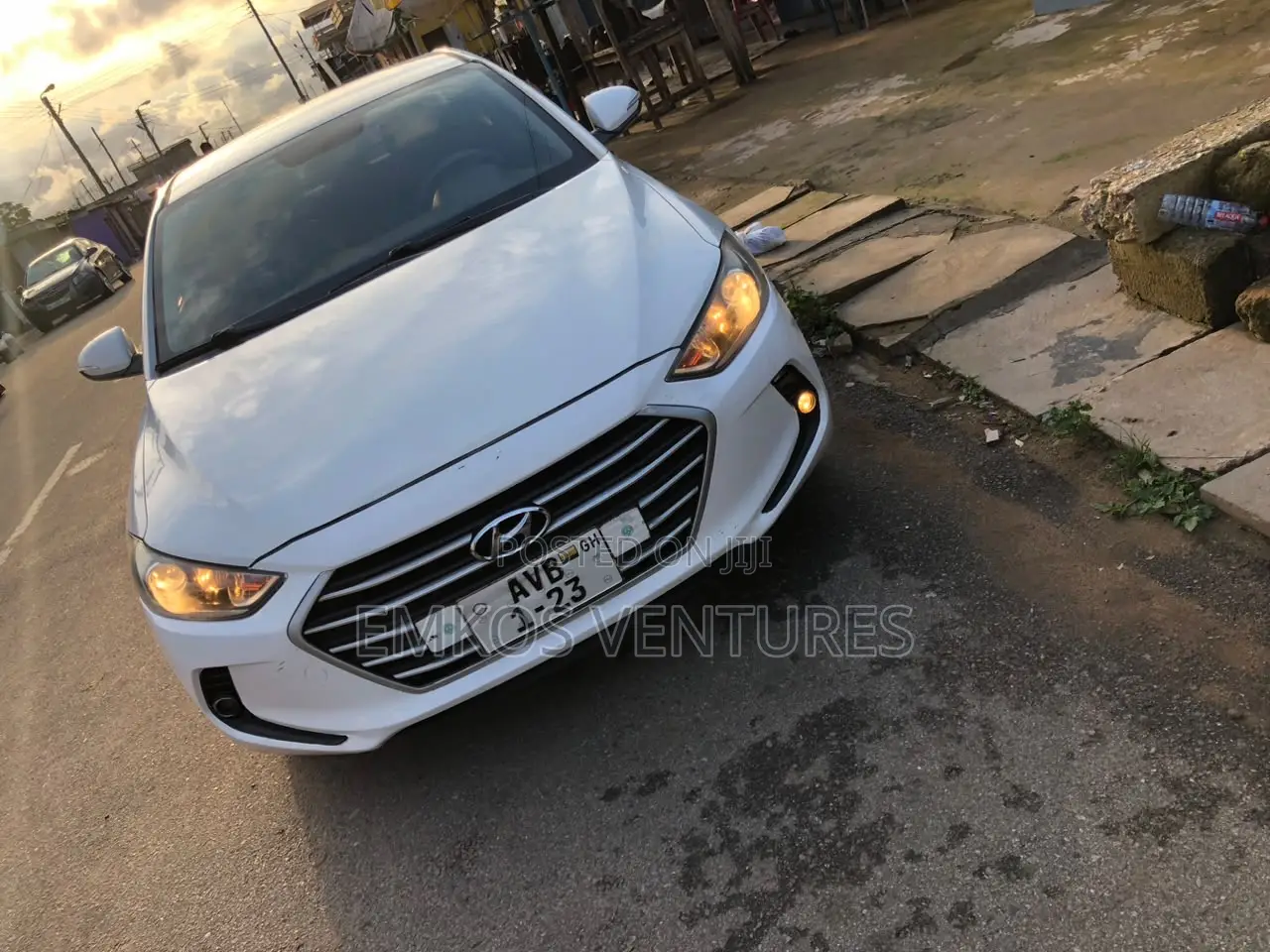 Hyundai Elantra 2018 White