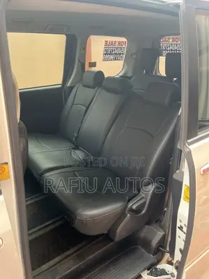 Toyota Voxy 2011 White