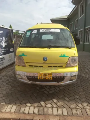 Kia Pregio 2000 Yellow