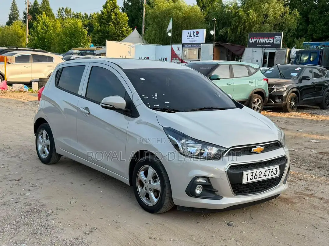 Chevrolet Spark 2016 Green