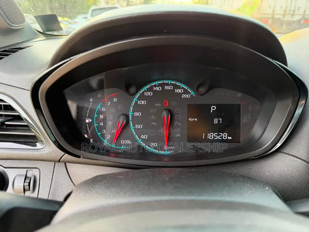 Chevrolet Spark 2016 Green