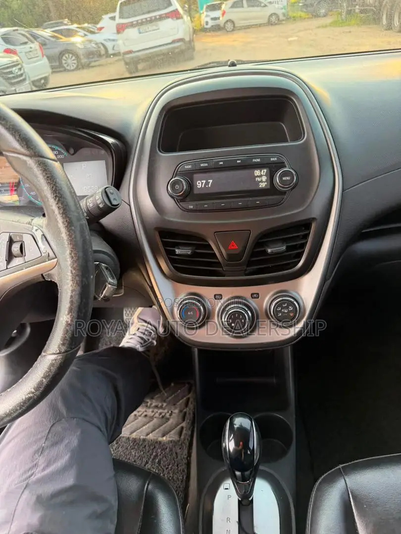 Chevrolet Spark 2016 Green