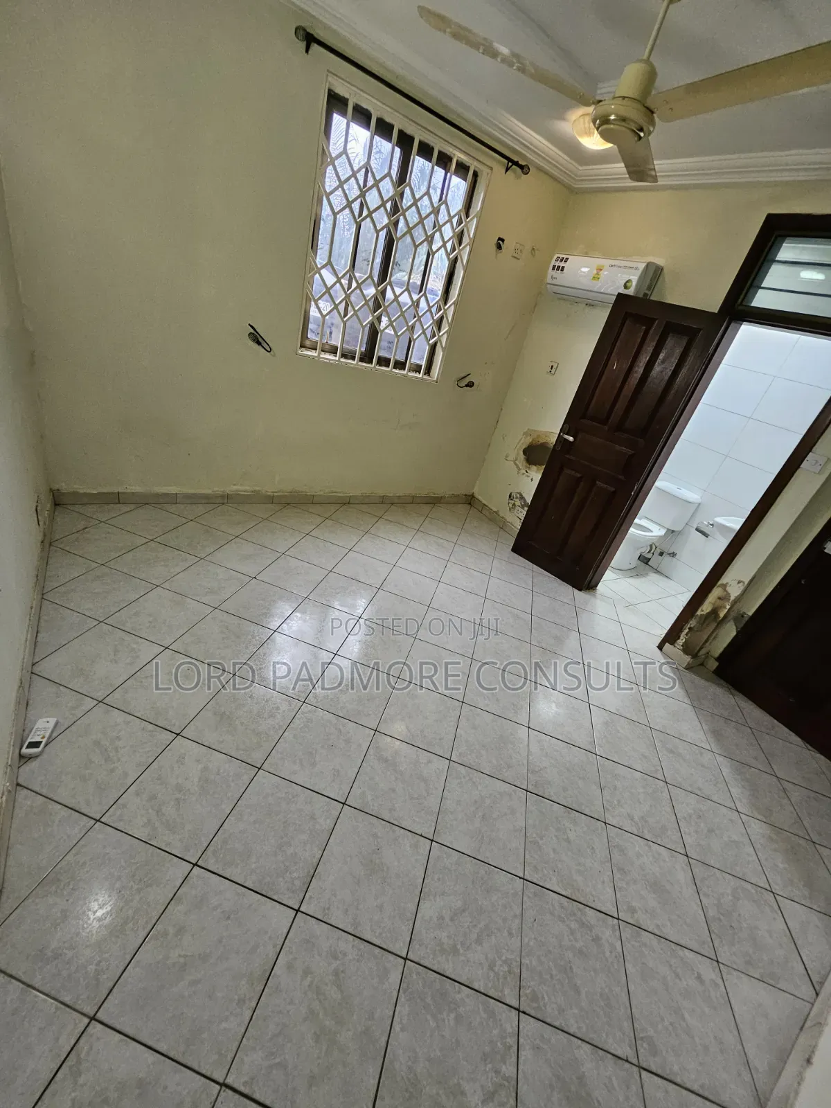 1bdrm Apartment in Adentan-Aviation, Housing Down for rent