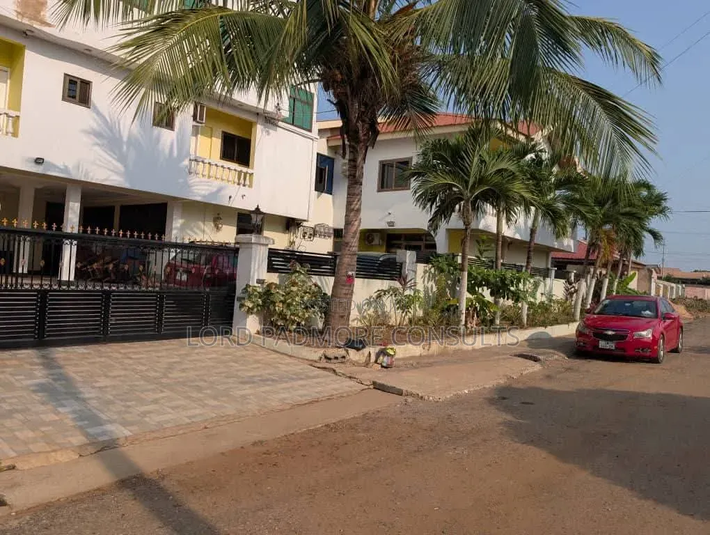 1bdrm Apartment in Adentan-Aviation, Housing Down for rent
