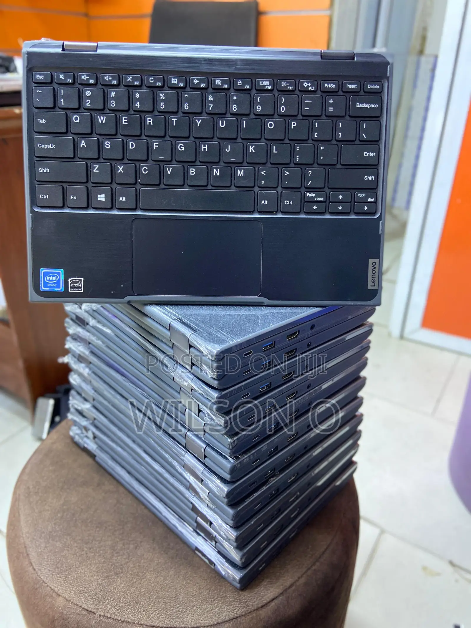 Laptop Lenovo 300e 4GB Intel SSD 128GB