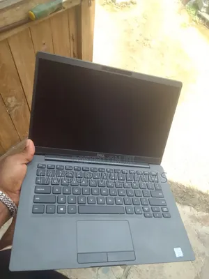 Laptop Dell Latitude 7400 8GB Intel Core i5 SSD 256GB
