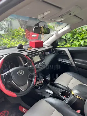 Toyota RAV4 2016 Red