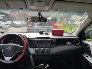 Toyota RAV4 2016 Red