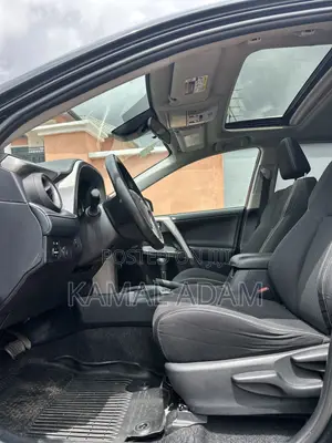 Toyota RAV4 XLE 4dr SUV AWD (2.5L 4cyl 6A) 2018 Black