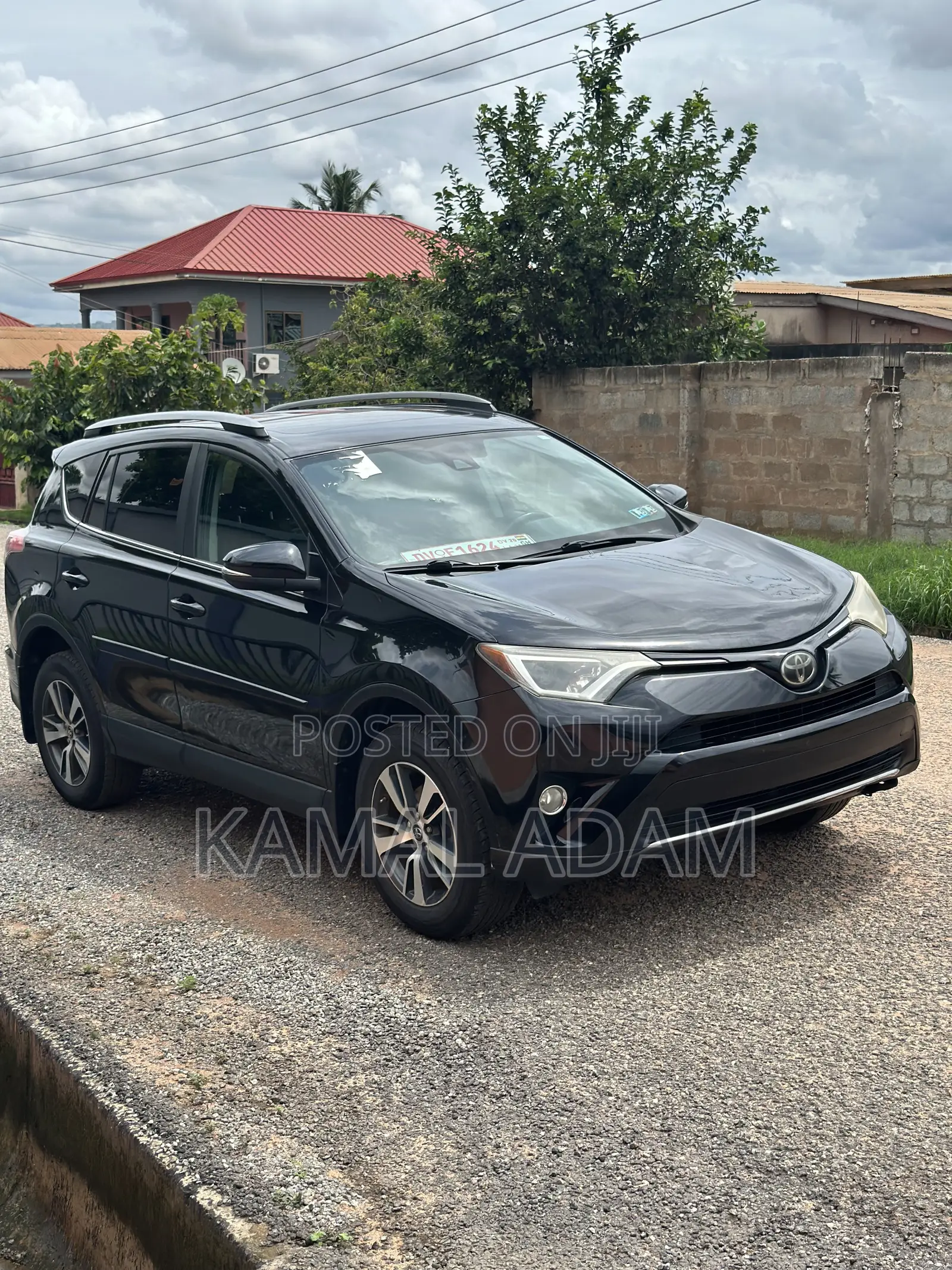 Toyota RAV4 XLE 4dr SUV AWD (2.5L 4cyl 6A) 2018 Black
