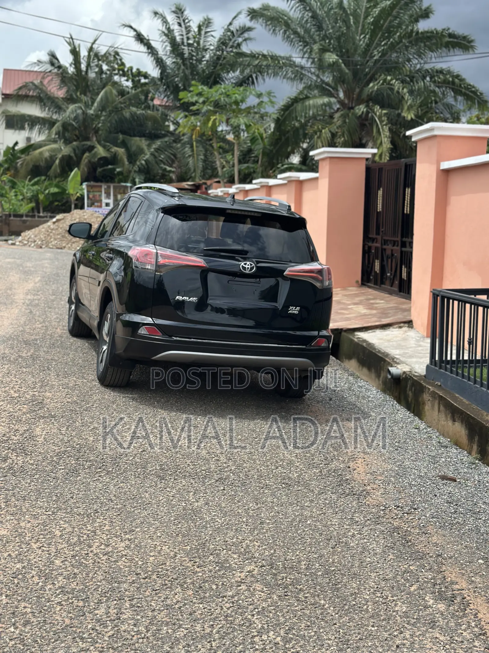 Toyota RAV4 XLE 4dr SUV AWD (2.5L 4cyl 6A) 2018 Black