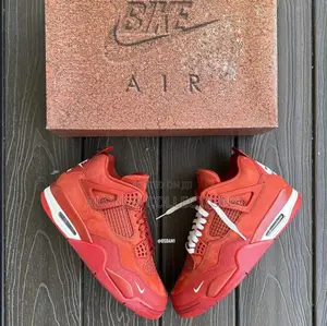Jordan 4 Retro