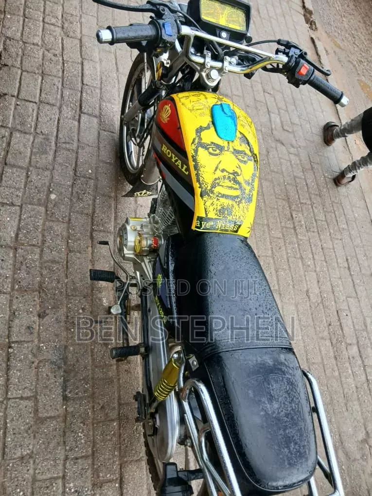 Royal Motorcycle 2025 Black