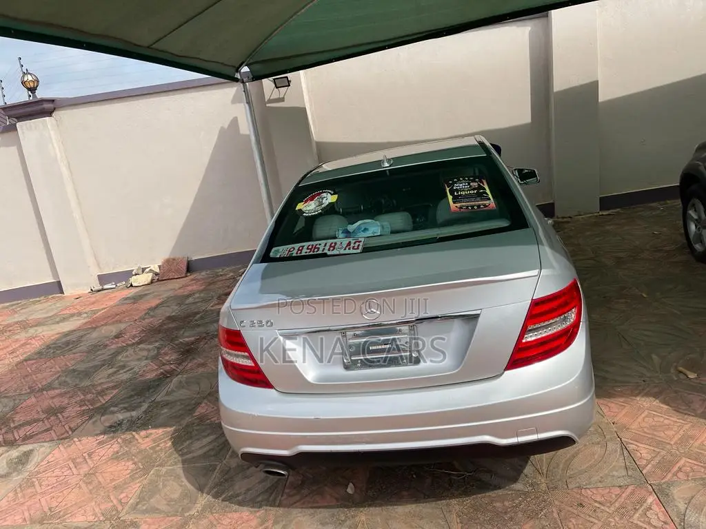 Mercedes-Benz C250 2013