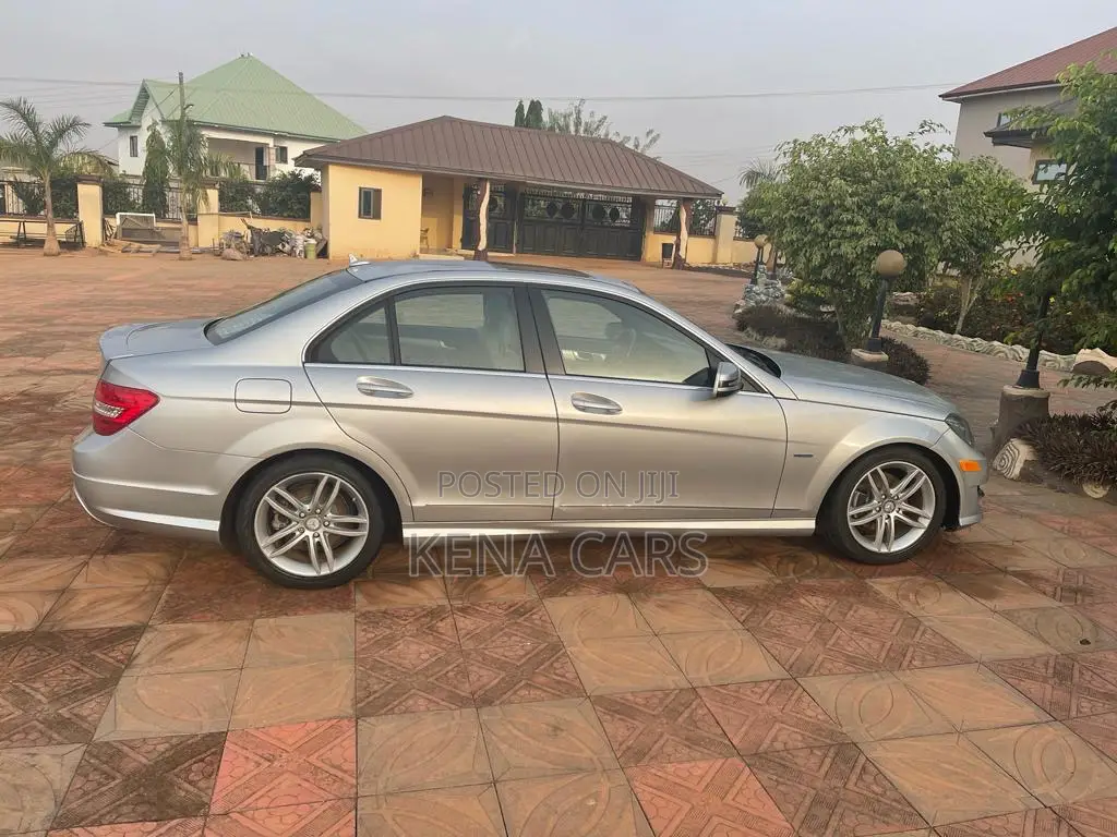 Mercedes-Benz C250 2013