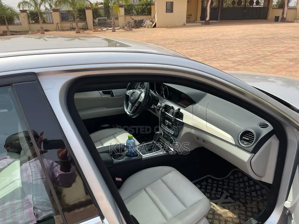 Mercedes-Benz C250 2013