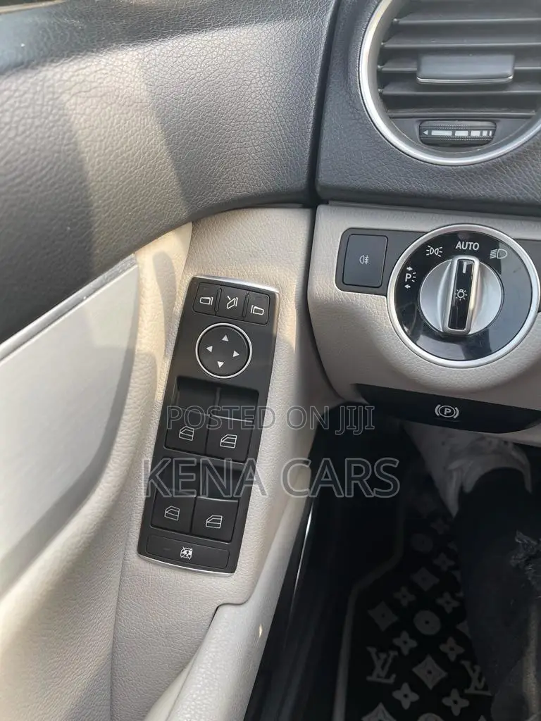 Mercedes-Benz C250 2013