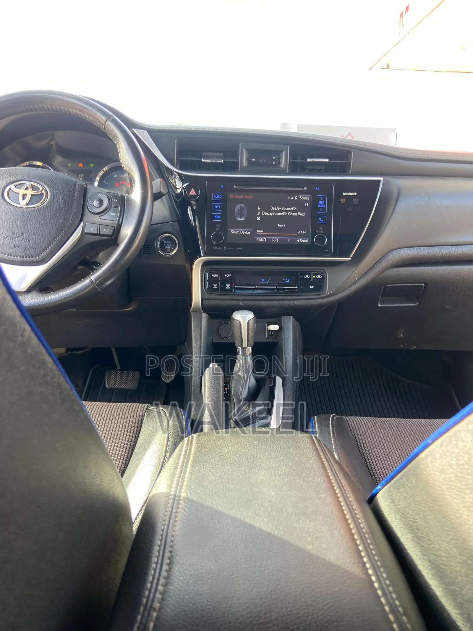 Toyota Corolla SE 4dr Sedan (1.8L 4cyl CVT) 2017 Black