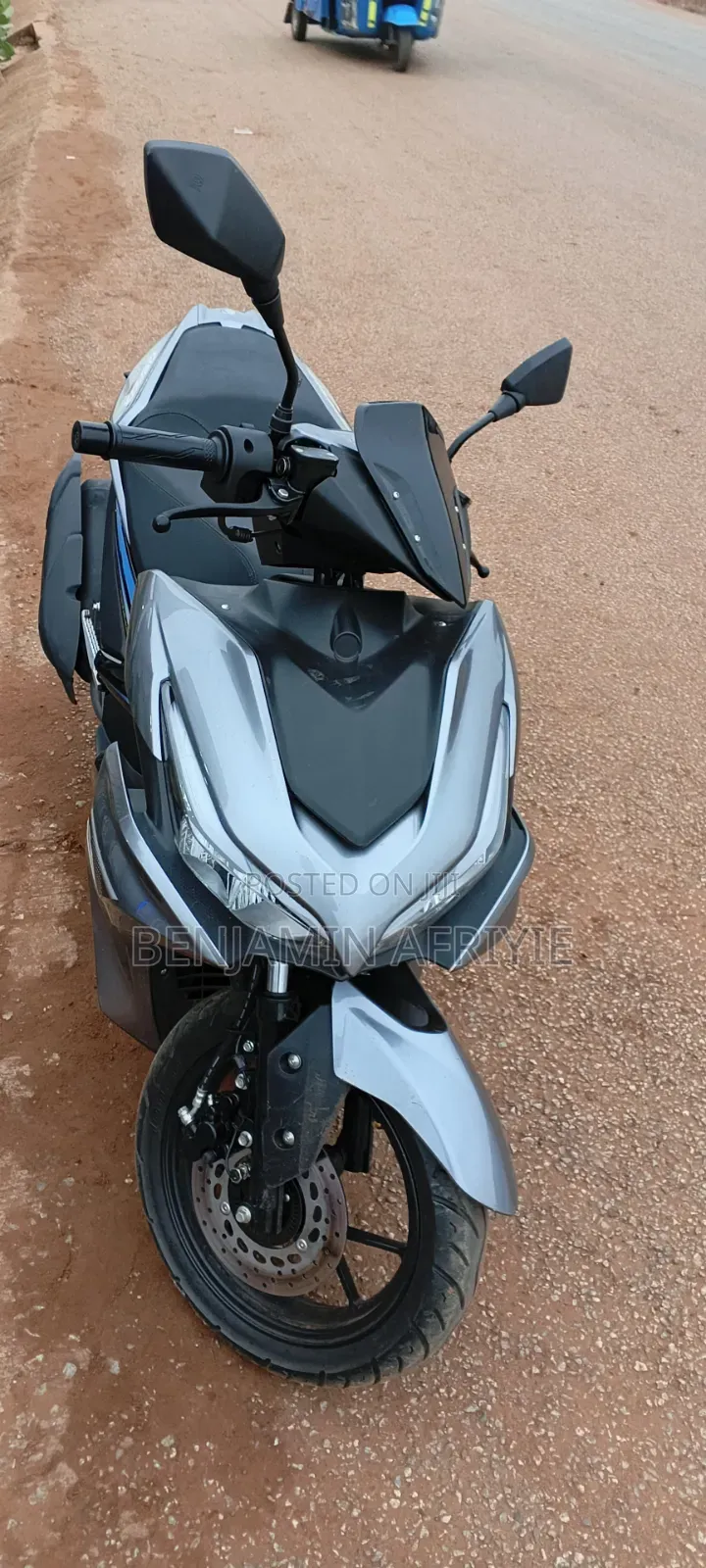 Yamaha NVX