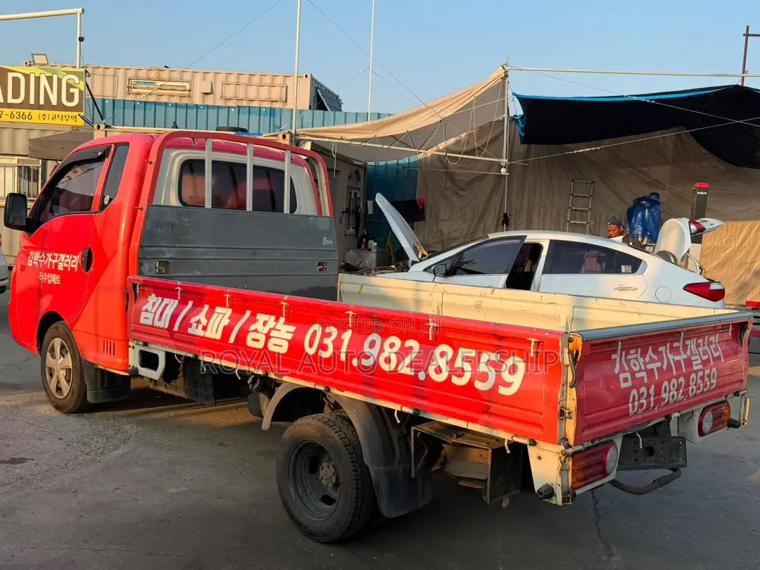 Hyundai Porter 2 | 2014 Model (Diesel)
