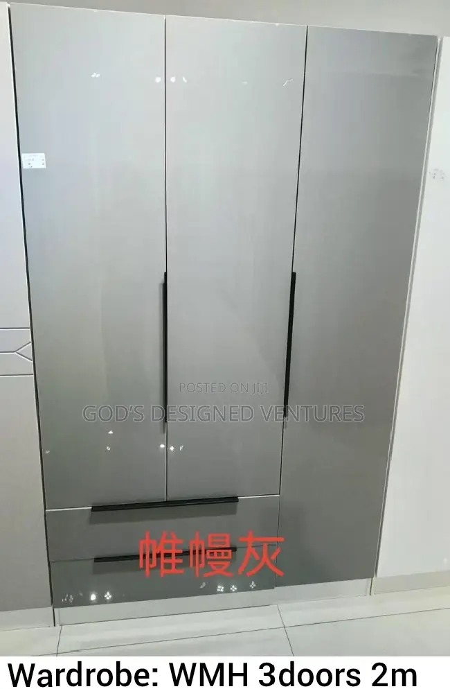 Durable and Nice Looking 3 Door Wardrobe