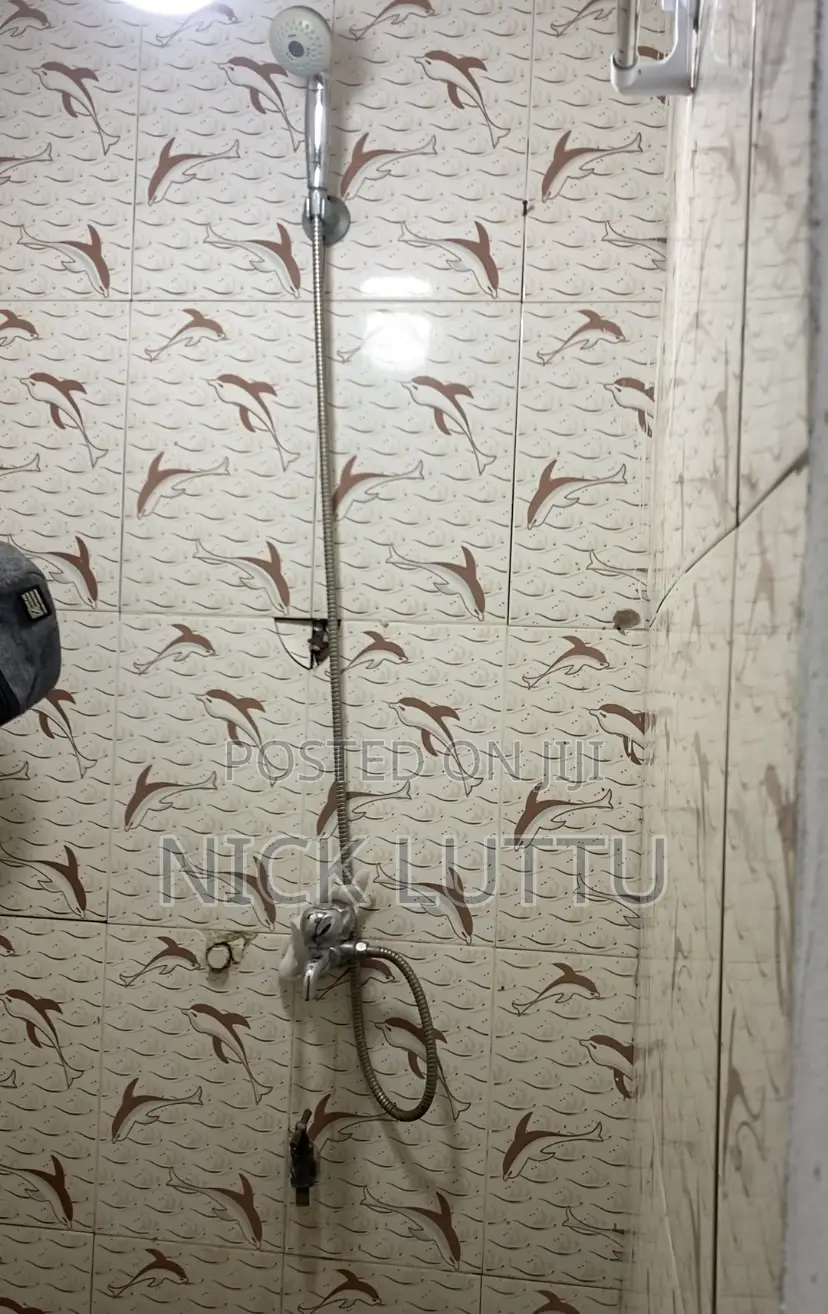 1bdrm Room & Parlour in Stadium Area for rent