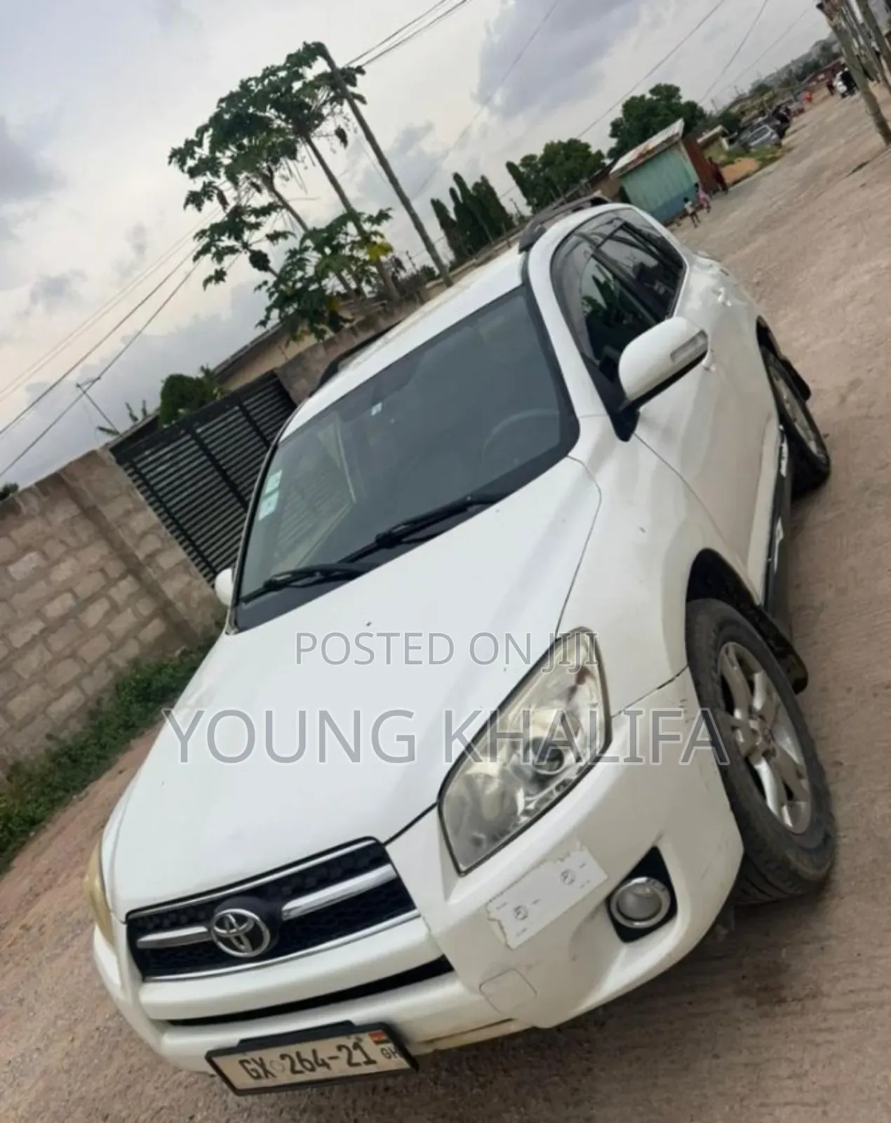 Toyota RAV4 2012 White