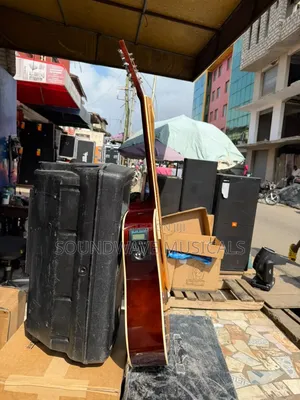 Yamaha Semi Acoustic