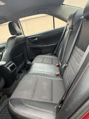 Toyota Camry SE 4dr Sedan (2.5L 4cyl 6A) 2017 Red
