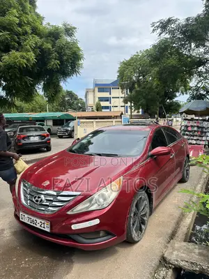 Hyundai Sonata Limited Sedan FWD (2.4L 4cyl 6A) 2013 Red