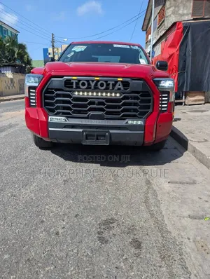 Toyota Tundra 2023 Red