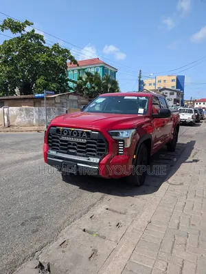 Toyota Tundra 2023 Red