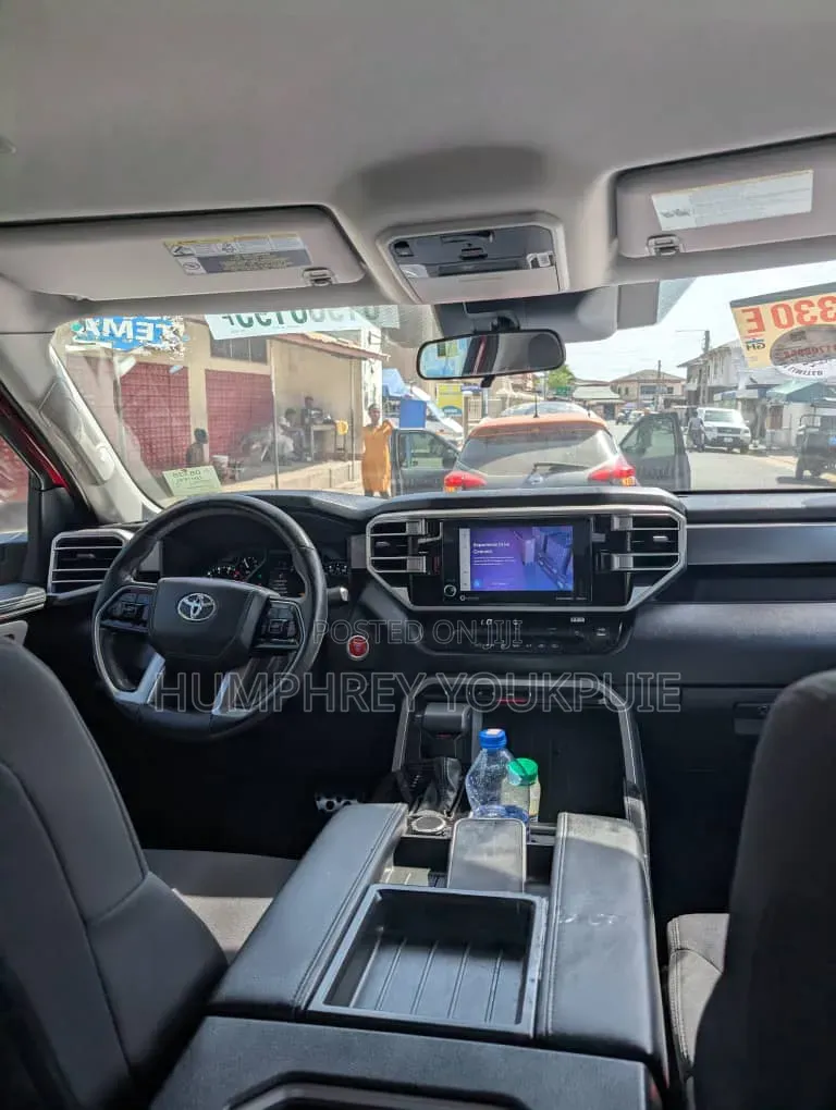 Toyota Tundra 2023 Red