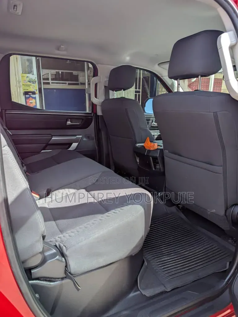 Toyota Tundra 2023 Red