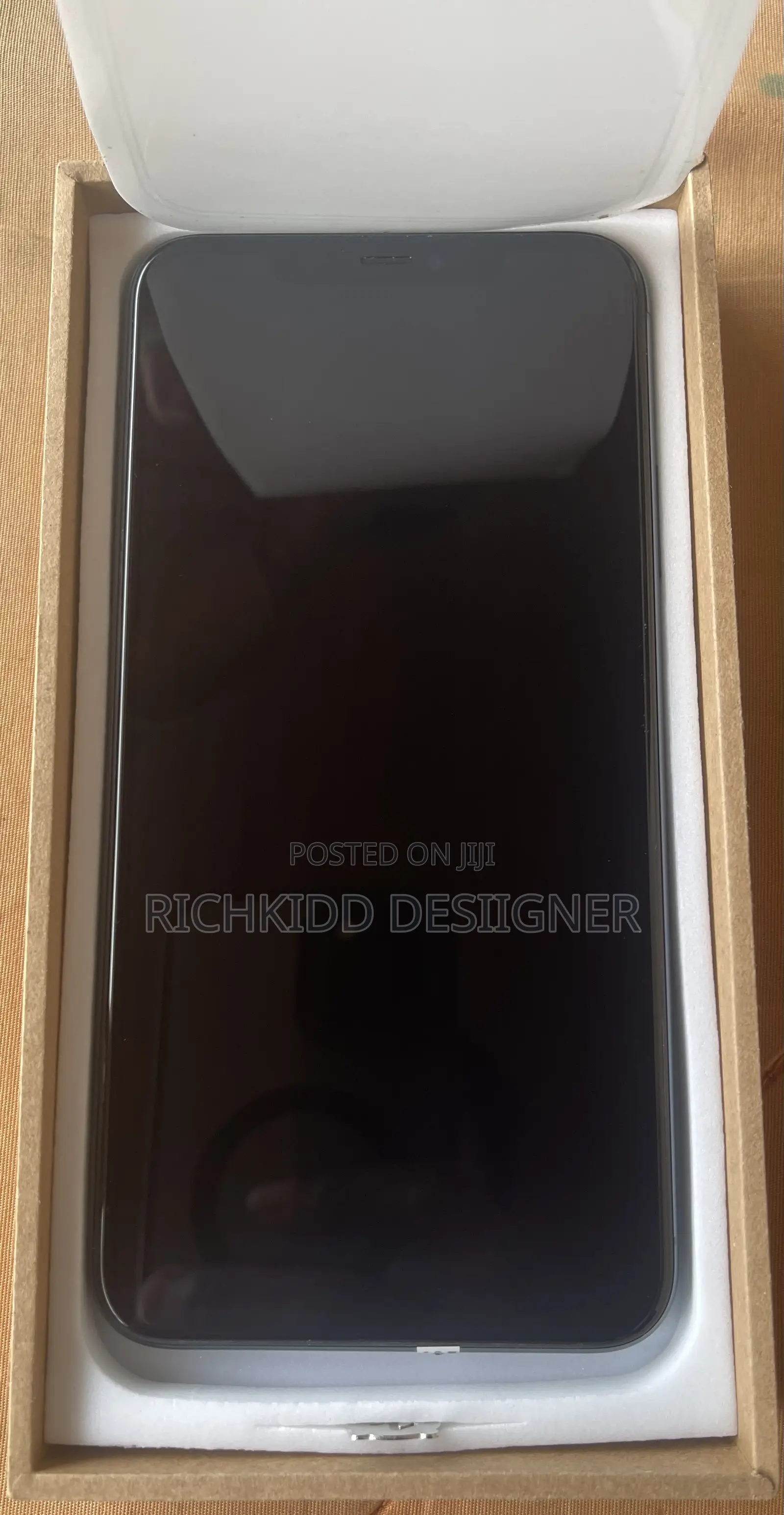 New Apple iPhone 11 Pro Max 256 GB Gray