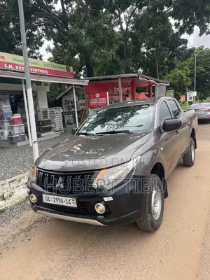 Mitsubishi L200 2016 Gray