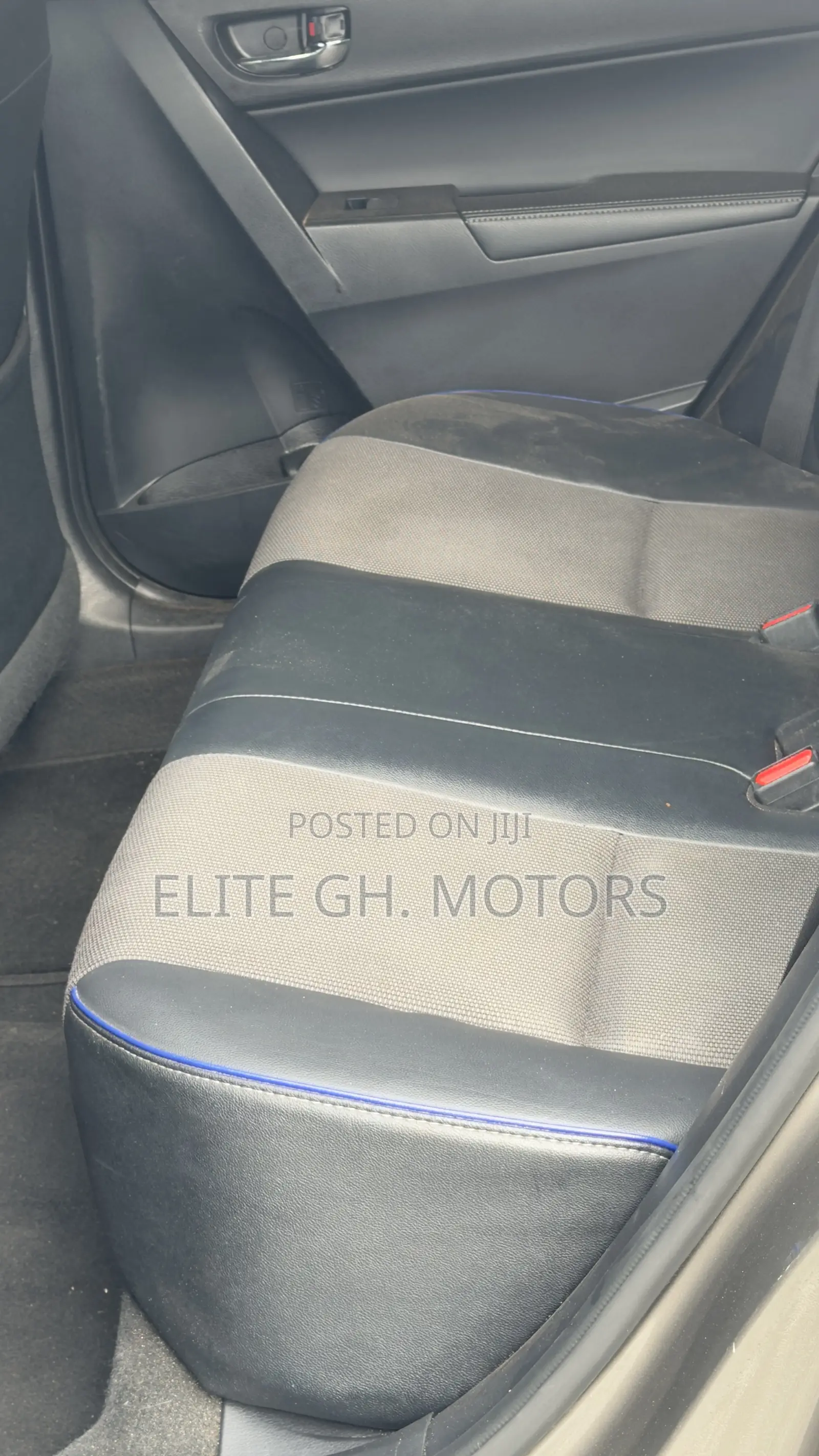 Toyota Corolla L 4dr Sedan (1.8L 4cyl CVT) 2017 Gray