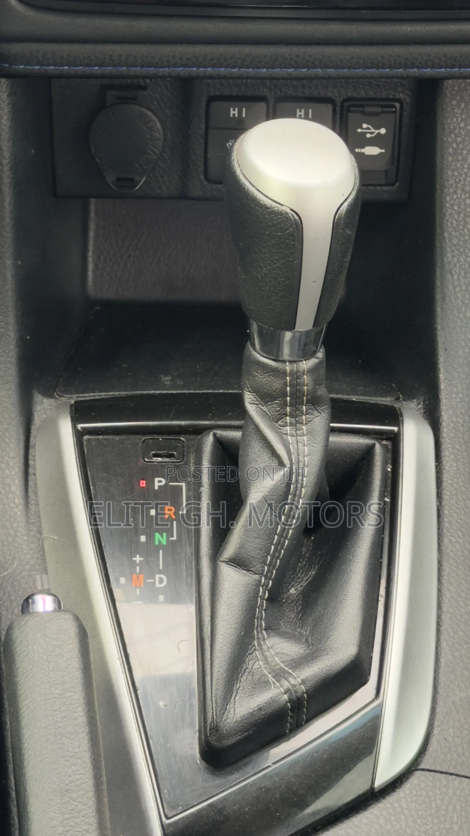 Toyota Corolla L 4dr Sedan (1.8L 4cyl CVT) 2017 Gray