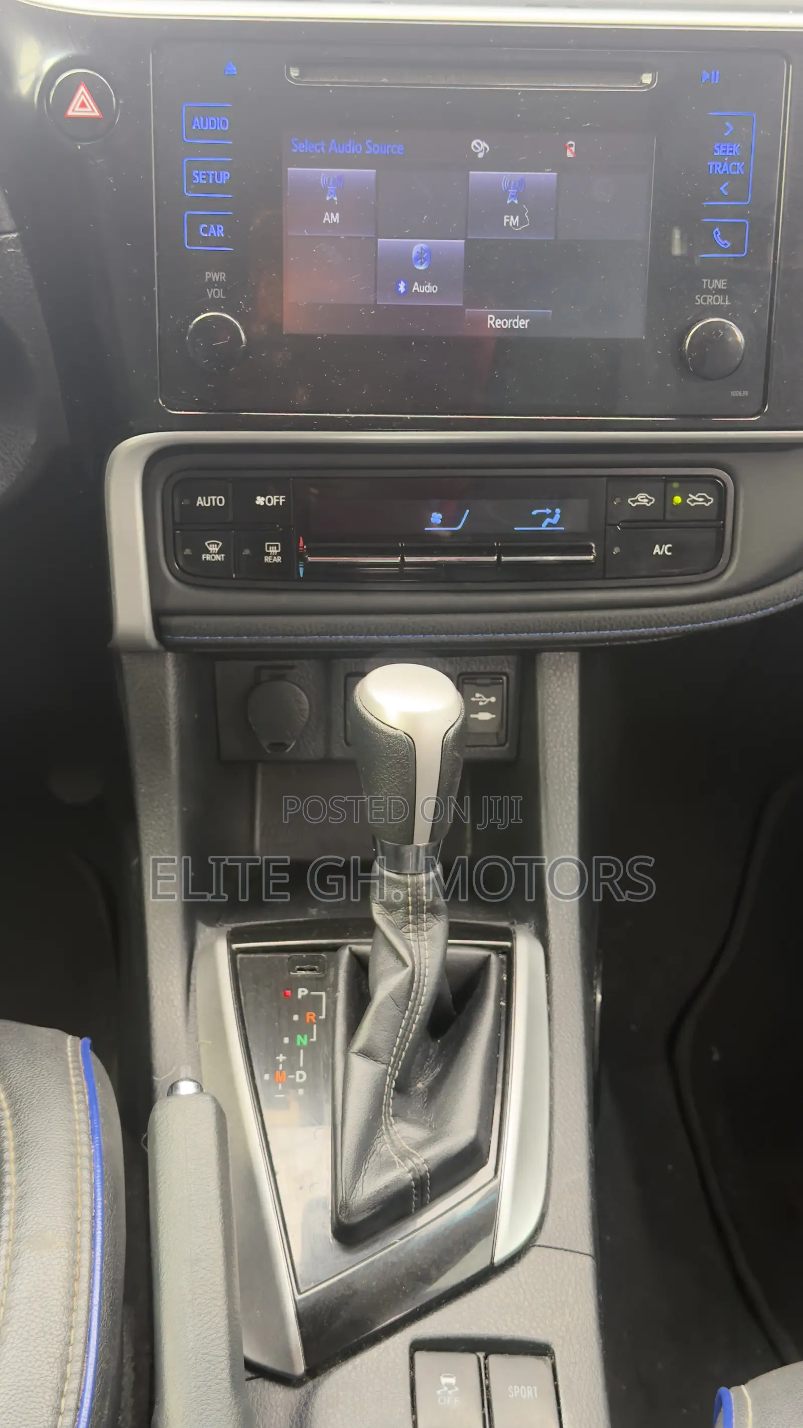 Toyota Corolla L 4dr Sedan (1.8L 4cyl CVT) 2017 Gray