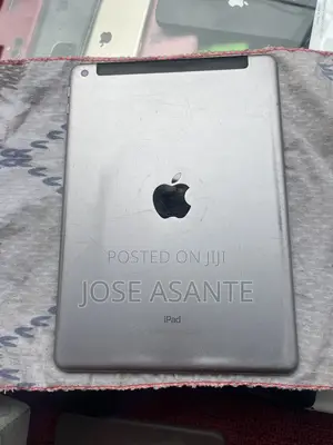 Apple iPad 5 (2022) 128 GB Silver