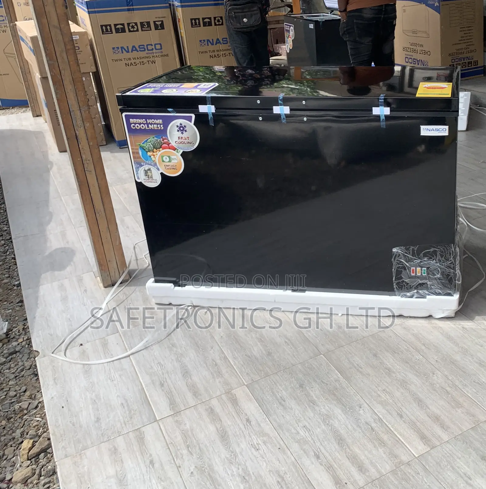 Shop Unique Nasco 400l Black Chest Freezer (Nas-475fl-B)