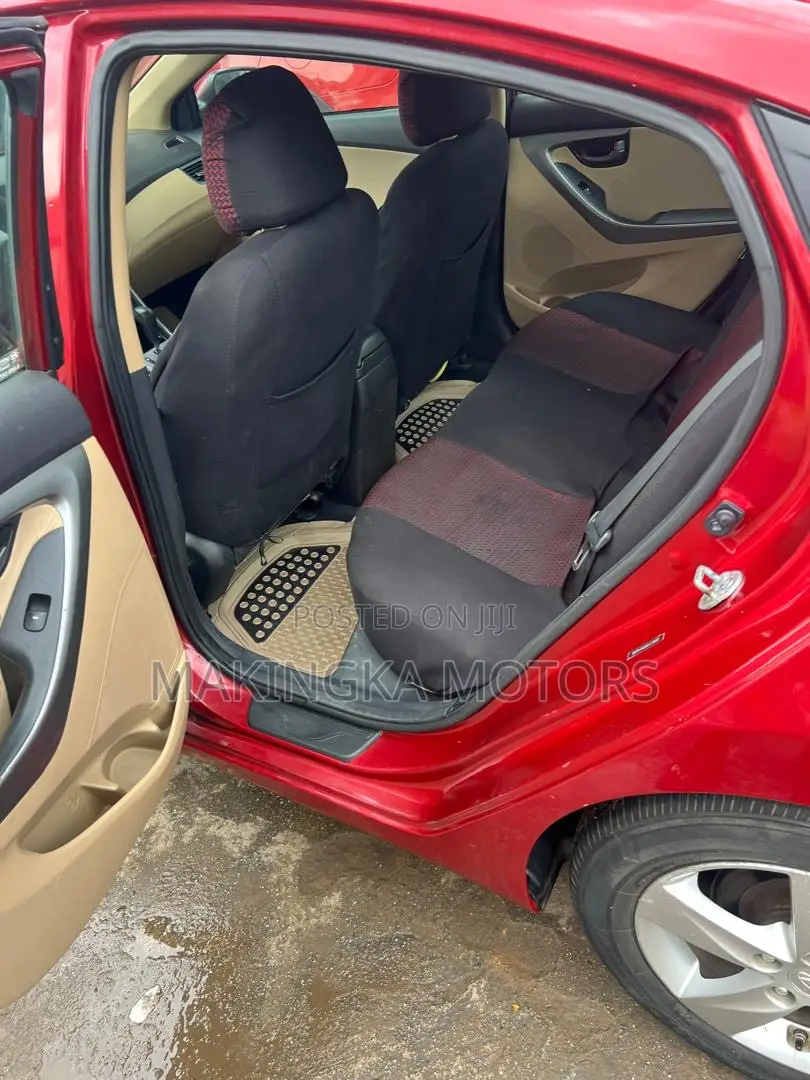 Hyundai Elantra GLS Sedan FWD (1.8L 4cyl 6M) 2013 Red