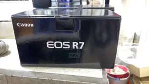 Canon Eos R7 Body Only
