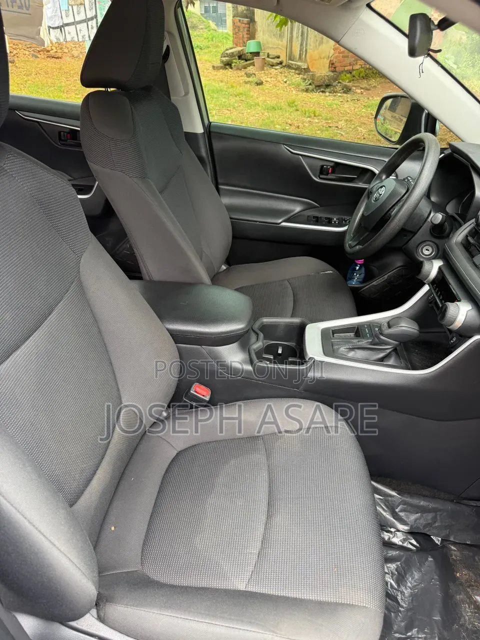 Toyota RAV4 2024 Silver