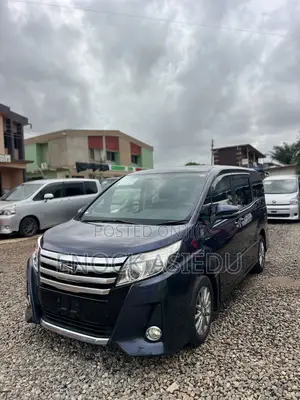 Toyota Noah 2.0 AWD (8 Seater) 2015 Blue