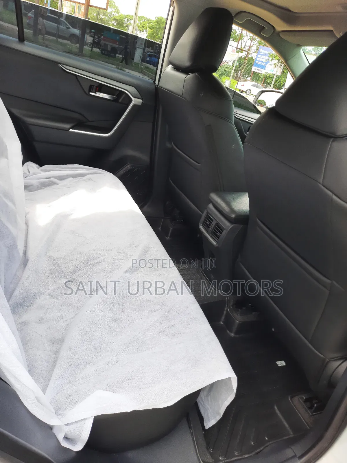 Toyota RAV4 2023 White