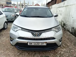 Toyota RAV4 2017 Silver