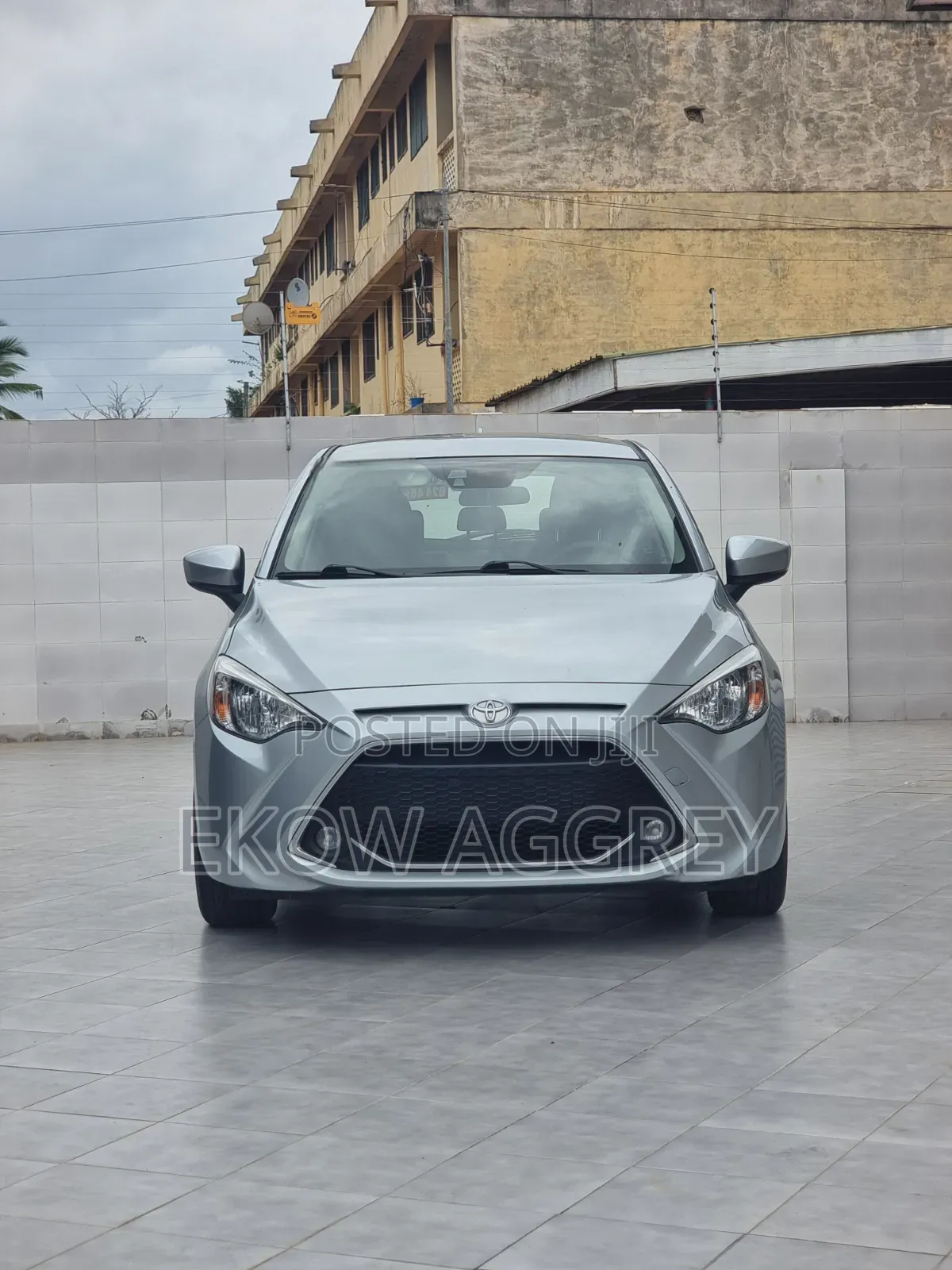 Toyota Yaris 2020 Silver