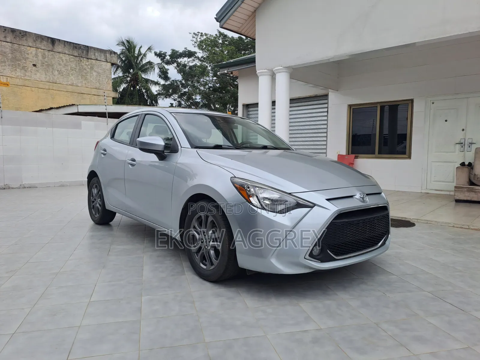 Toyota Yaris 2020 Silver